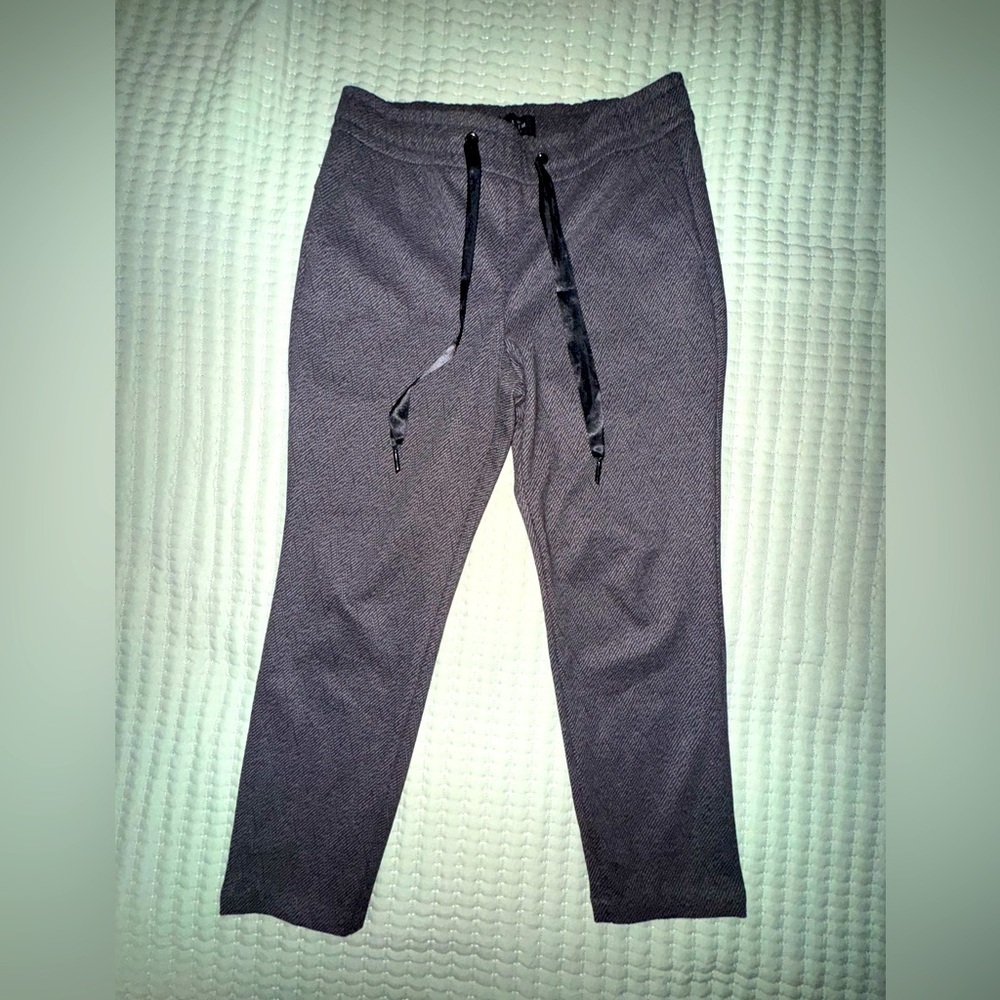 White House Black Market Slim Ankle Pants Herringbone Size 8Pull On Drawstring🖤🩶
